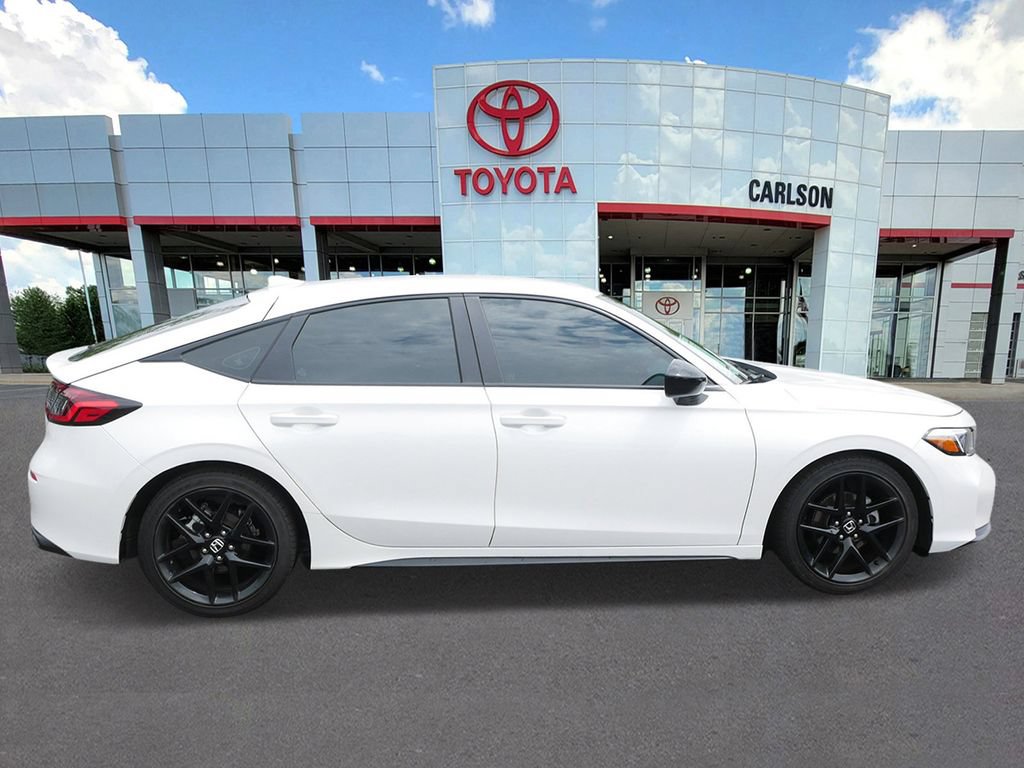 Used 2025 Honda Civic Sport image 4