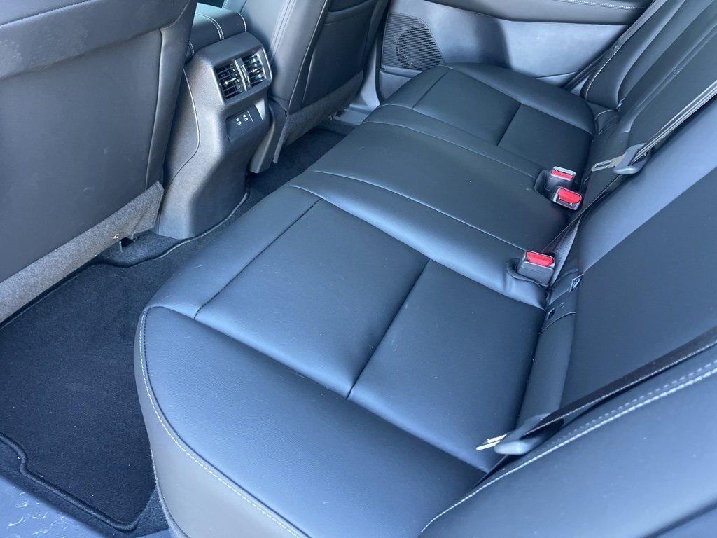 Used 2025 Nissan Murano SV image 28