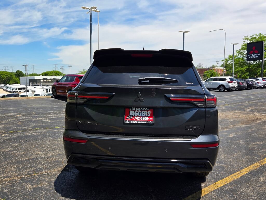 New 2026 Mitsubishi Outlander 4WD Plug-In Hybrid image 13