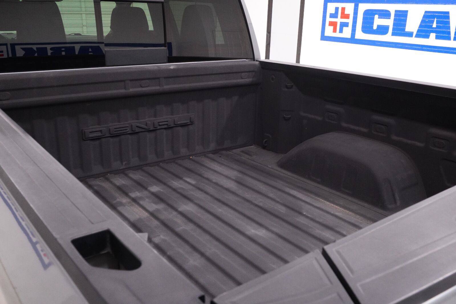 Used 2021 GMC Sierra 1500 Denali RWD image 32