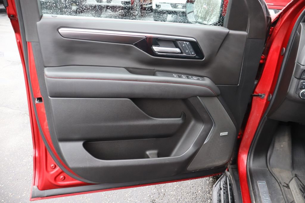 Used 2025 Chevrolet Tahoe RST w/ Comfort Package image 30