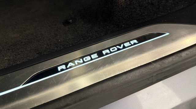 Used 2023 Land Rover Range Rover SE AWD/4WD image 73