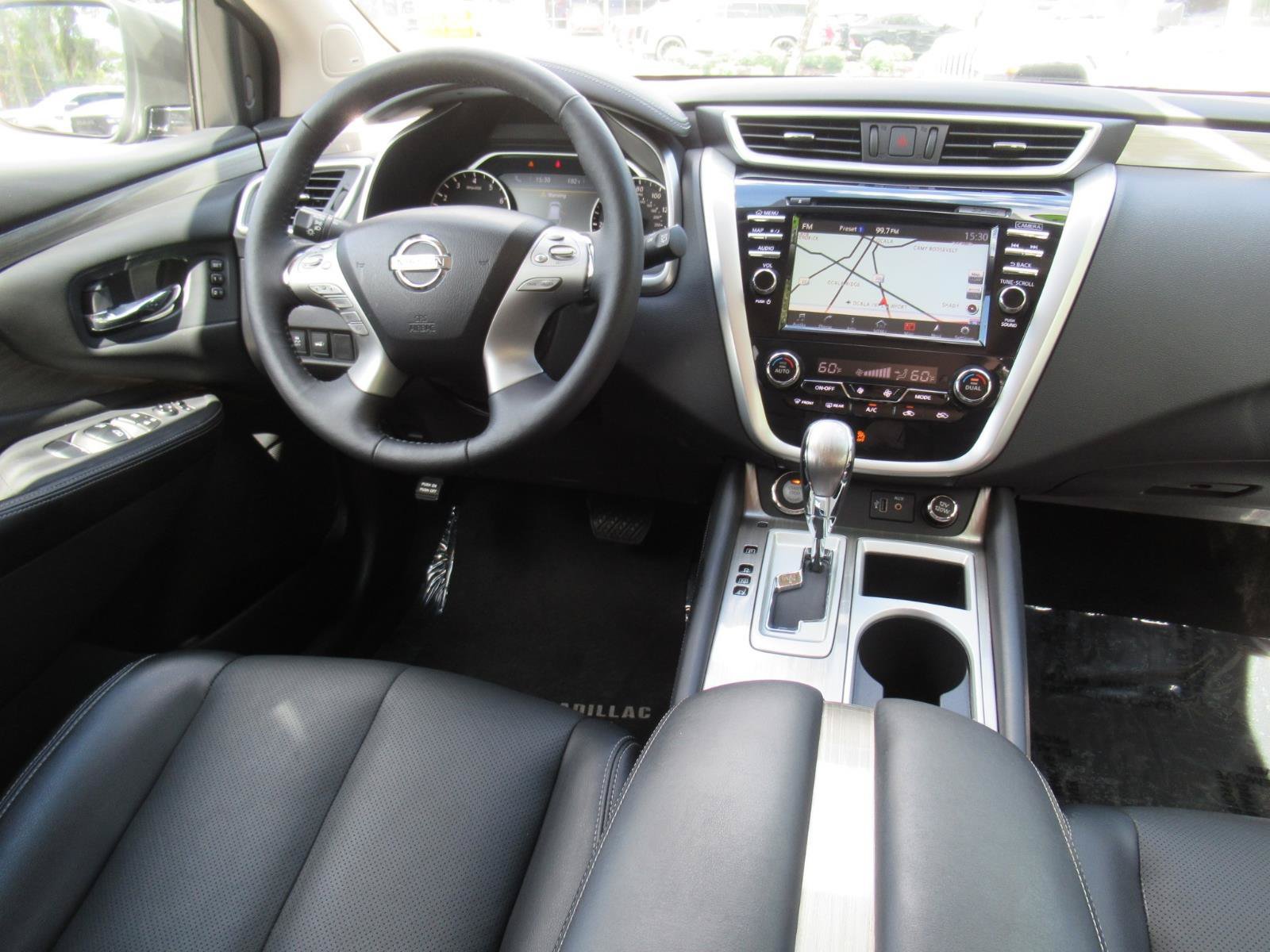 Used 2018 Nissan Murano SL w/ Midnight Edition Package FWD image 13