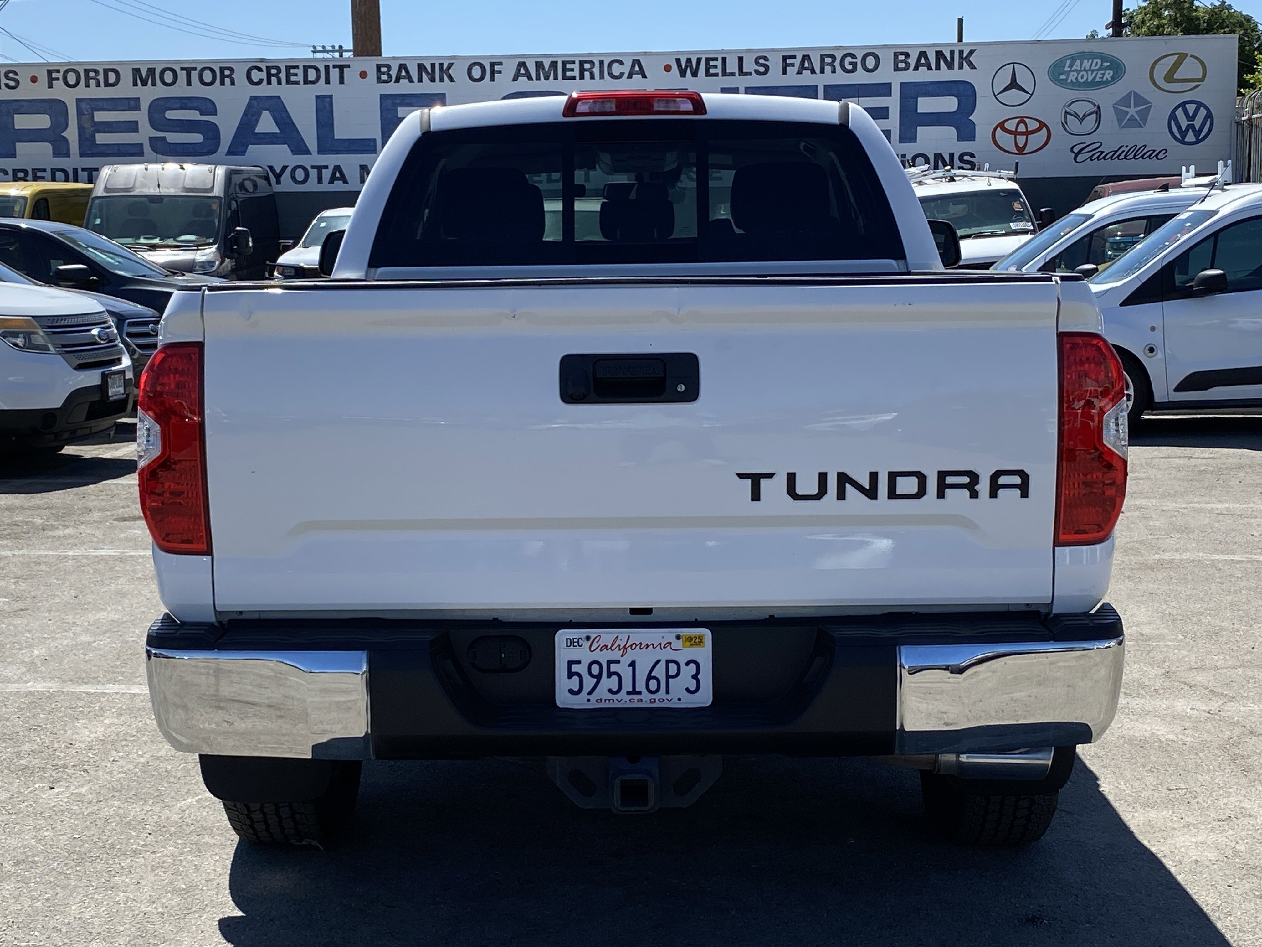 Used 2018 Toyota Tundra SR5 w/ SR5 Upgrade Package image 6