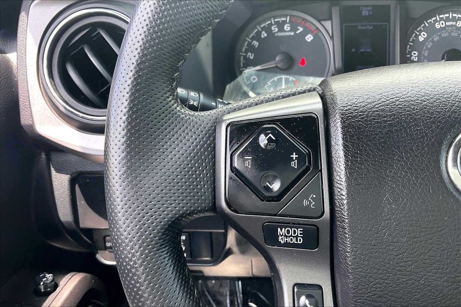 Used 2021 Toyota Tacoma TRD Off-Road AWD/4WD image 23