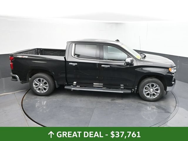 Used 2022 Chevrolet Silverado 1500 LTZ w/ LTZ Convenience Package II AWD/4WD image 16