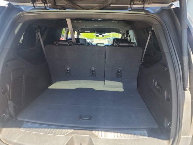 Used 2022 Chevrolet Suburban Premier RWD image 25