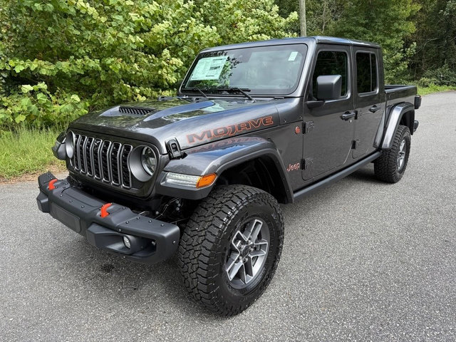 New 2025 Jeep Gladiator Mojave image 3