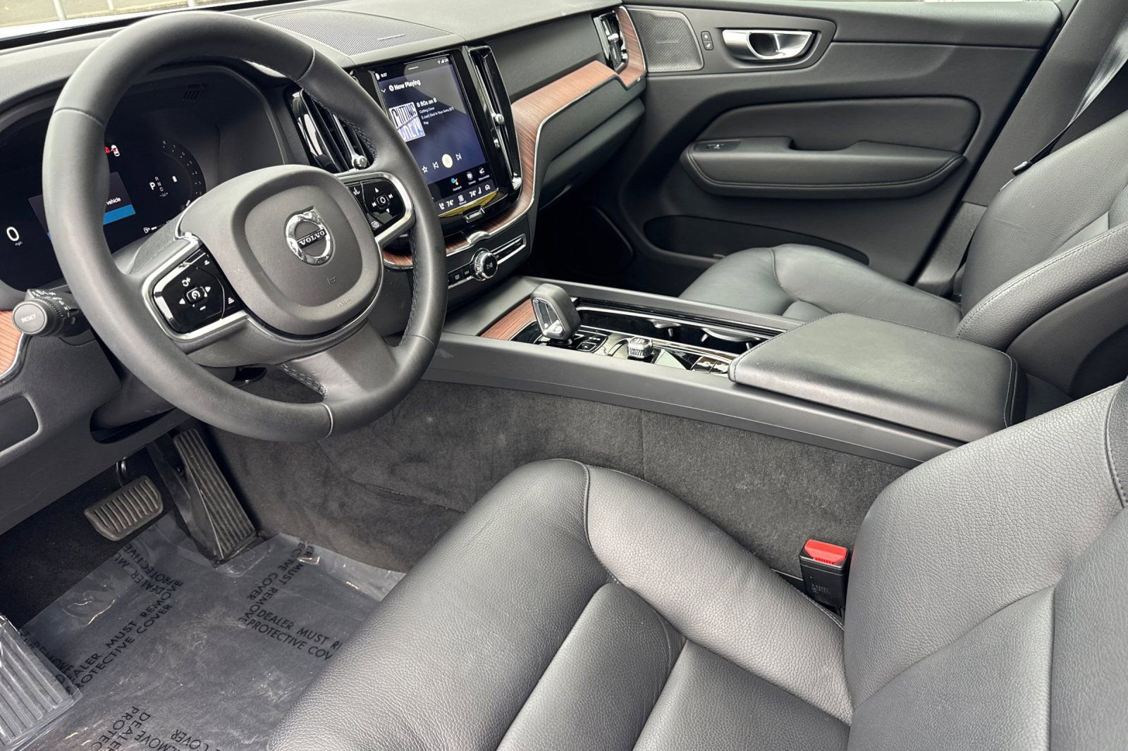 Certified 2023 Volvo XC60 B5 Plus w/ Protection Package Premier FWD image 14