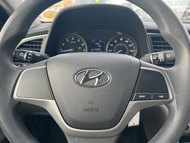 Used 2017 Hyundai Elantra SE image 16