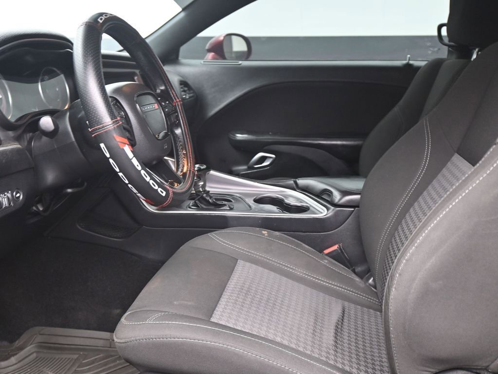 Used 2020 Dodge Challenger SXT image 16