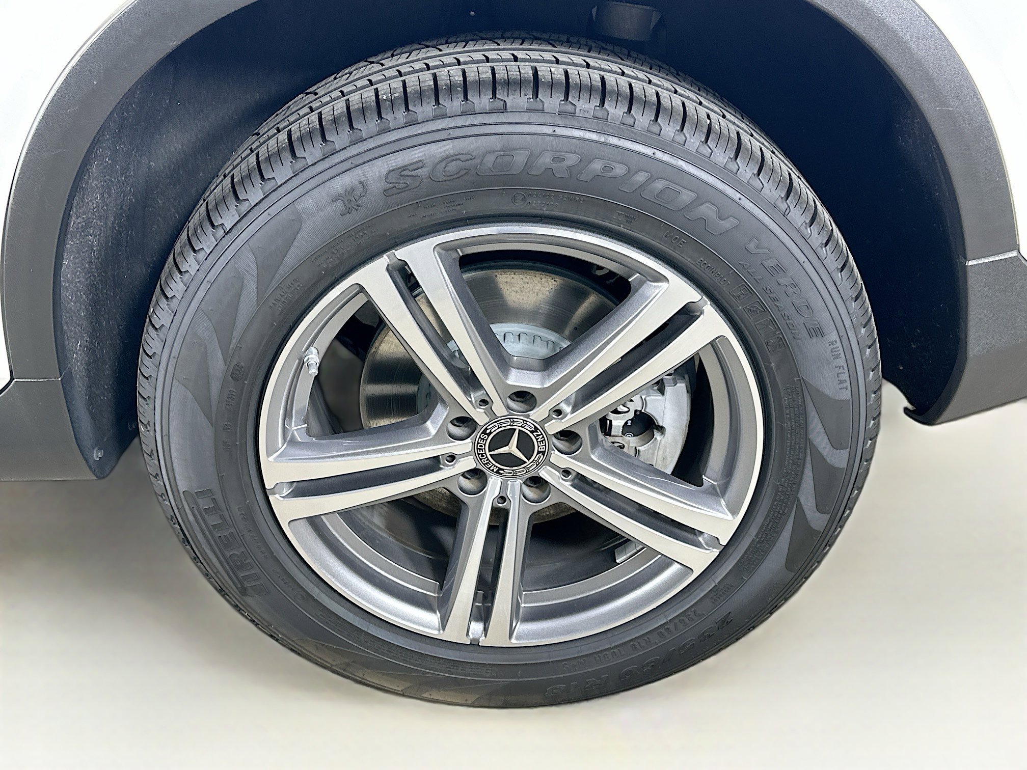 Used 2022 Mercedes-Benz GLC 300 4MATIC w/ Premium Package Lite image 37