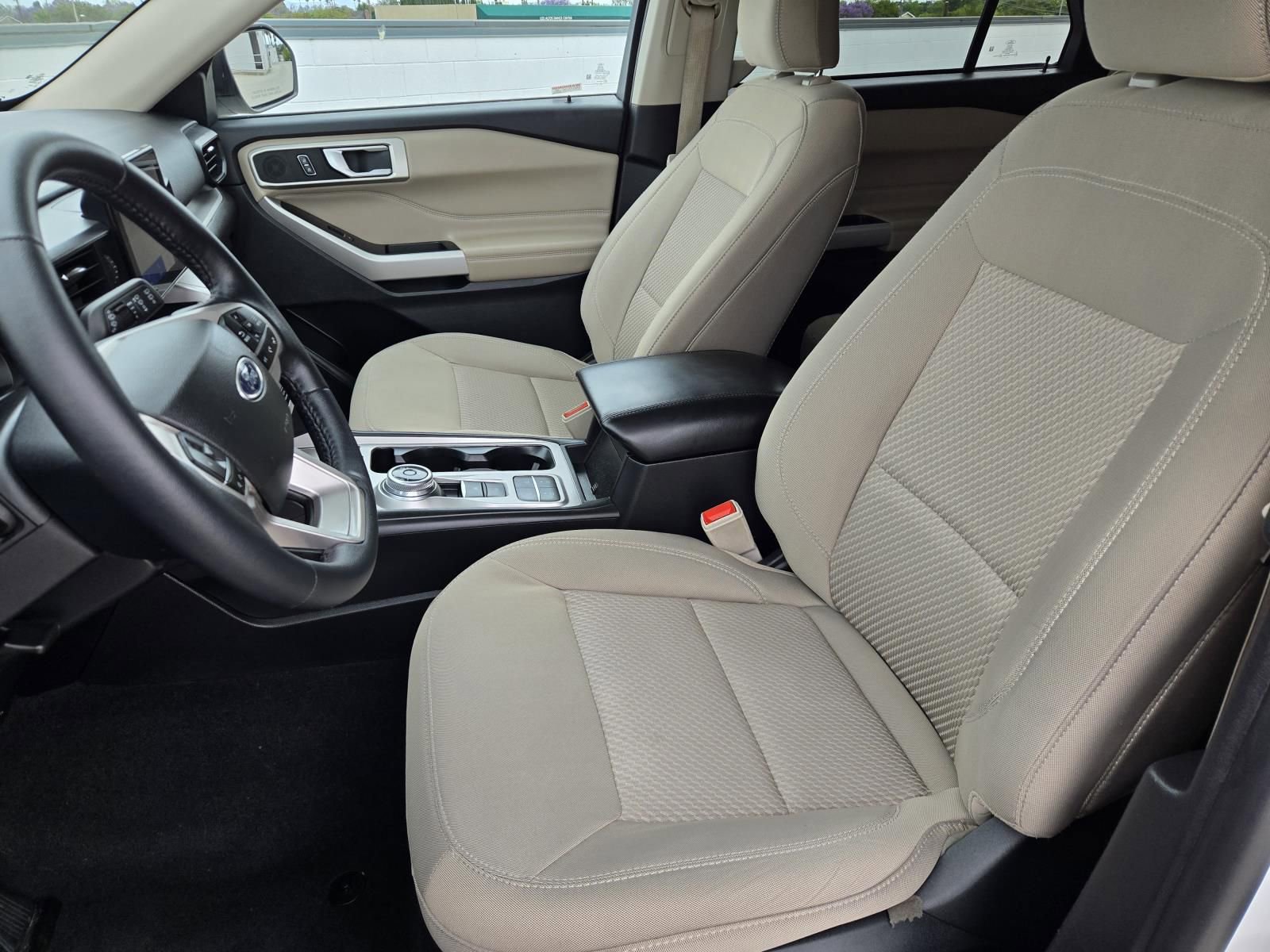 Used 2023 Ford Explorer XLT RWD image 23