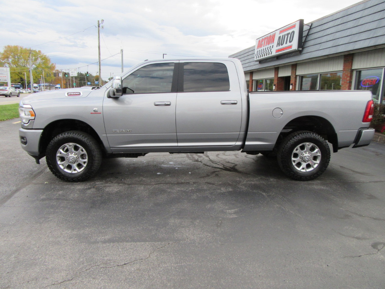 Used 2024 RAM 2500 Laramie image 6
