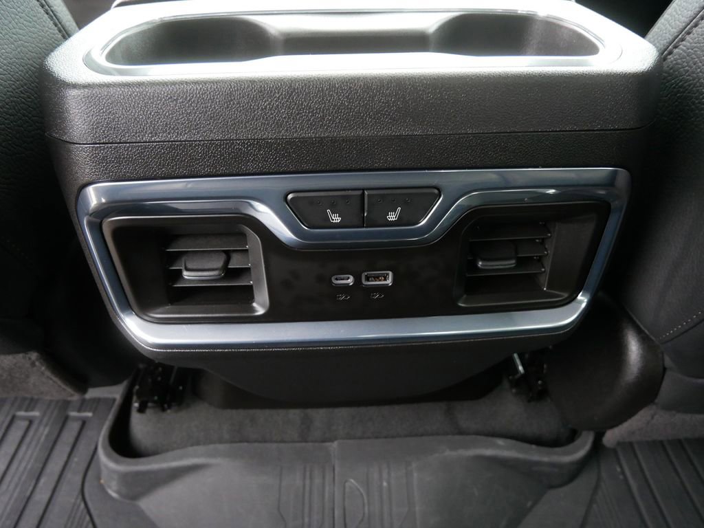 Certified 2025 GMC Sierra 3500 Denali w/ Technology Package image 23