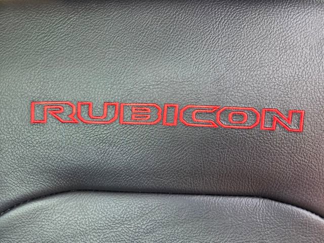 Used 2022 Jeep Gladiator Rubicon w/ LED Lighting Group AWD/4WD image 12