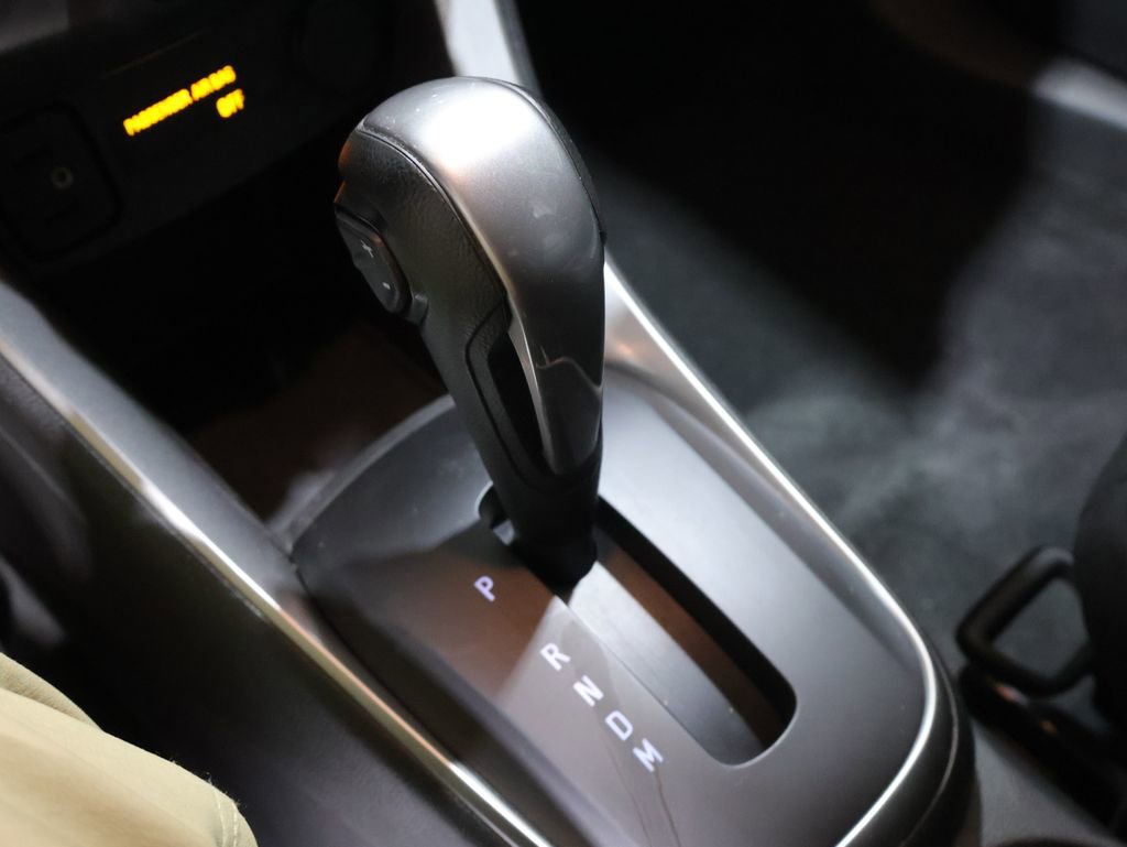 Used 2021 Chevrolet Trax LT w/ Redline Edition AWD/4WD image 30