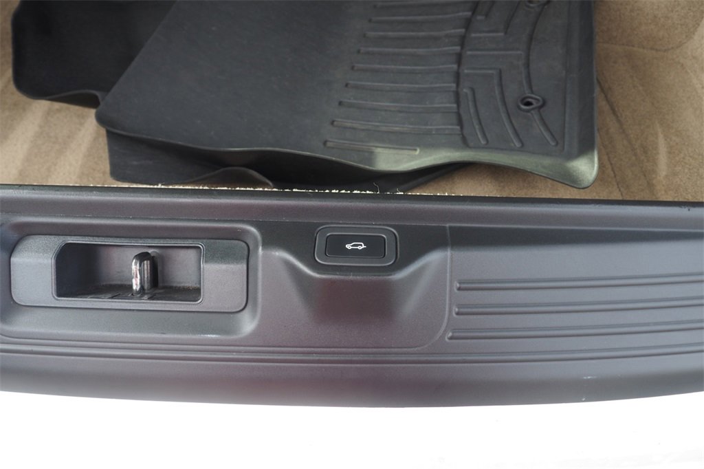 Used 2013 Land Rover Range Rover Supercharged image 22