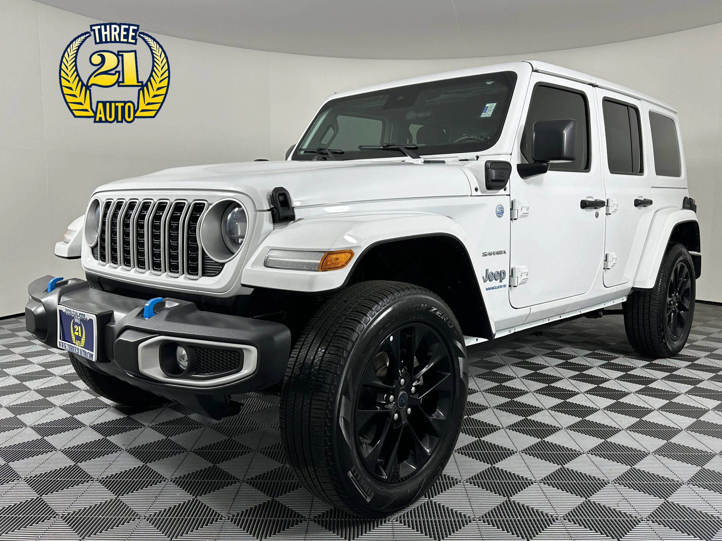 Used 2024 Jeep Wrangler Unlimited Sahara image 1