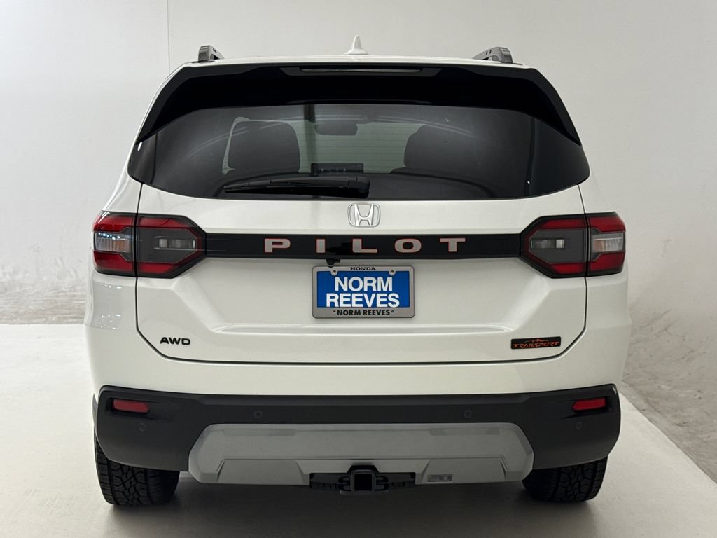 New 2026 Honda Pilot TrailSport image 8