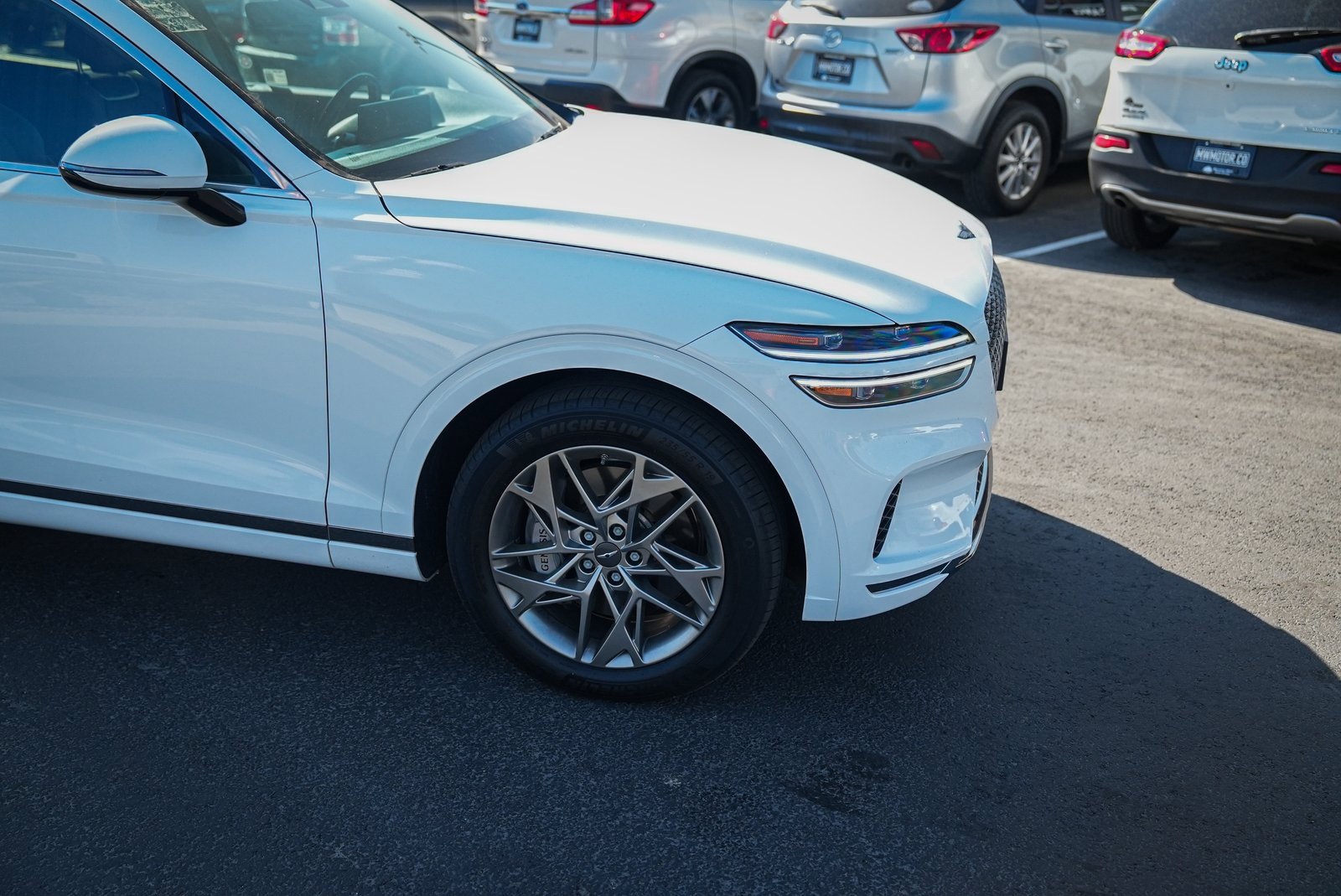 Used 2025 Genesis GV70 2.5T image 5