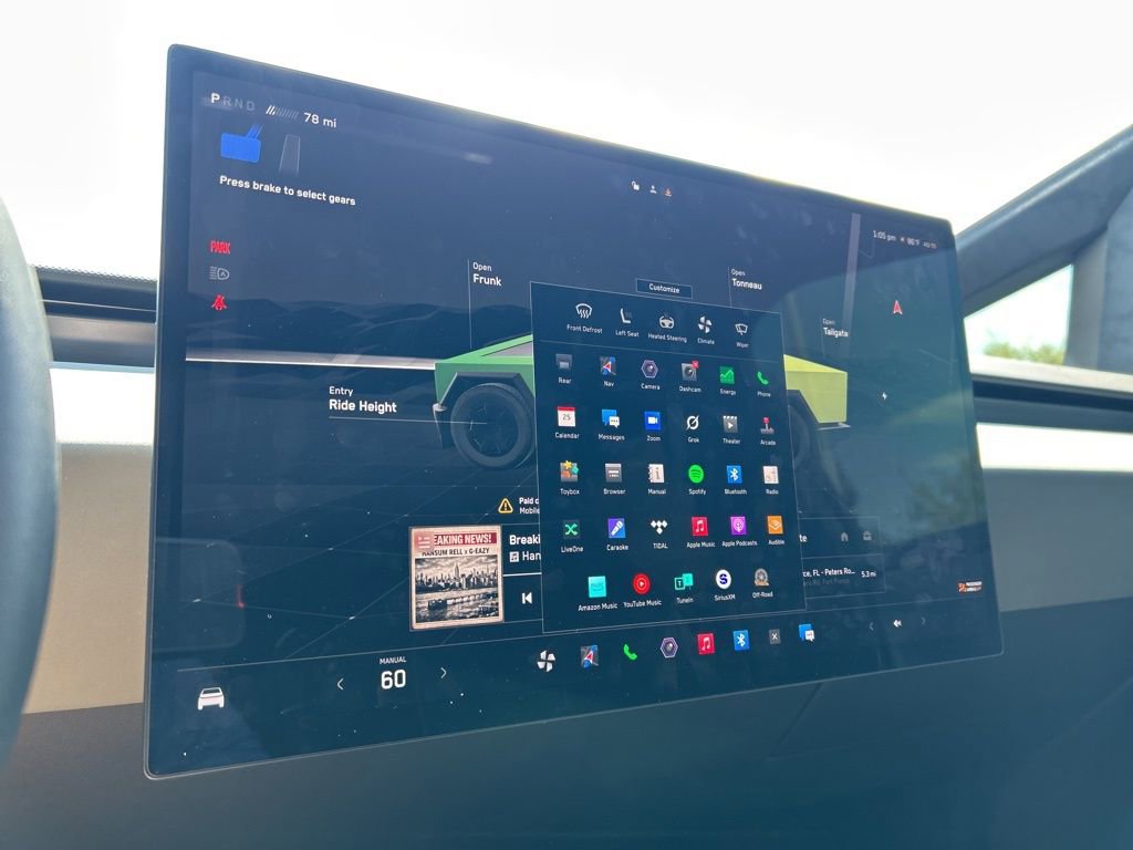 Used 2025 Tesla Cybertruck AWD Crew Cab image 26