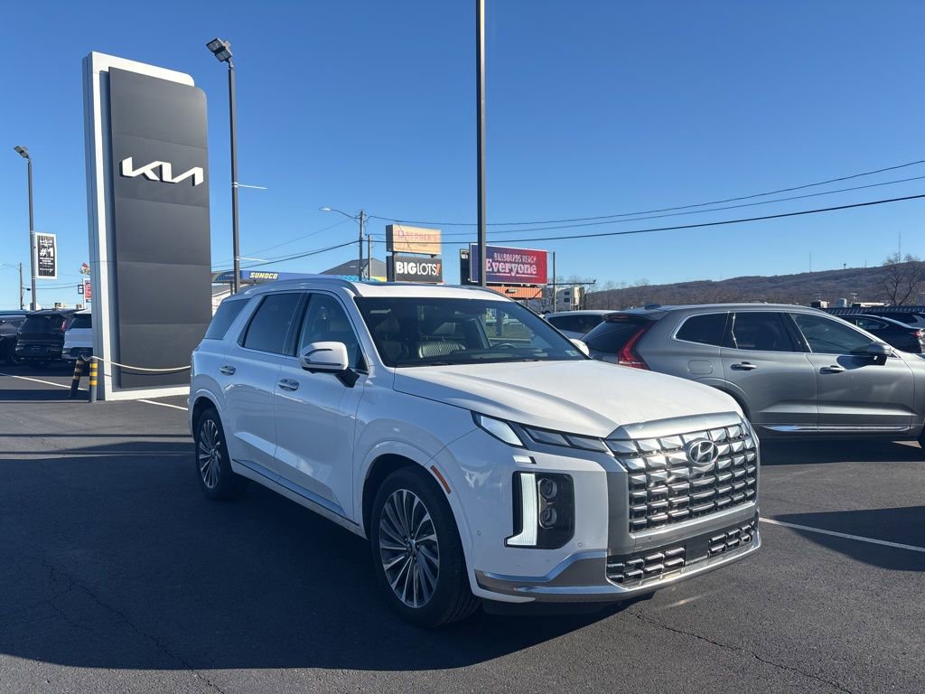 Used 2024 Hyundai Palisade Calligraphy image 1