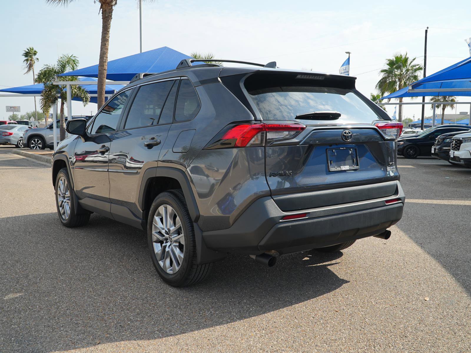 Used 2025 Toyota RAV4 XLE Premium image 9