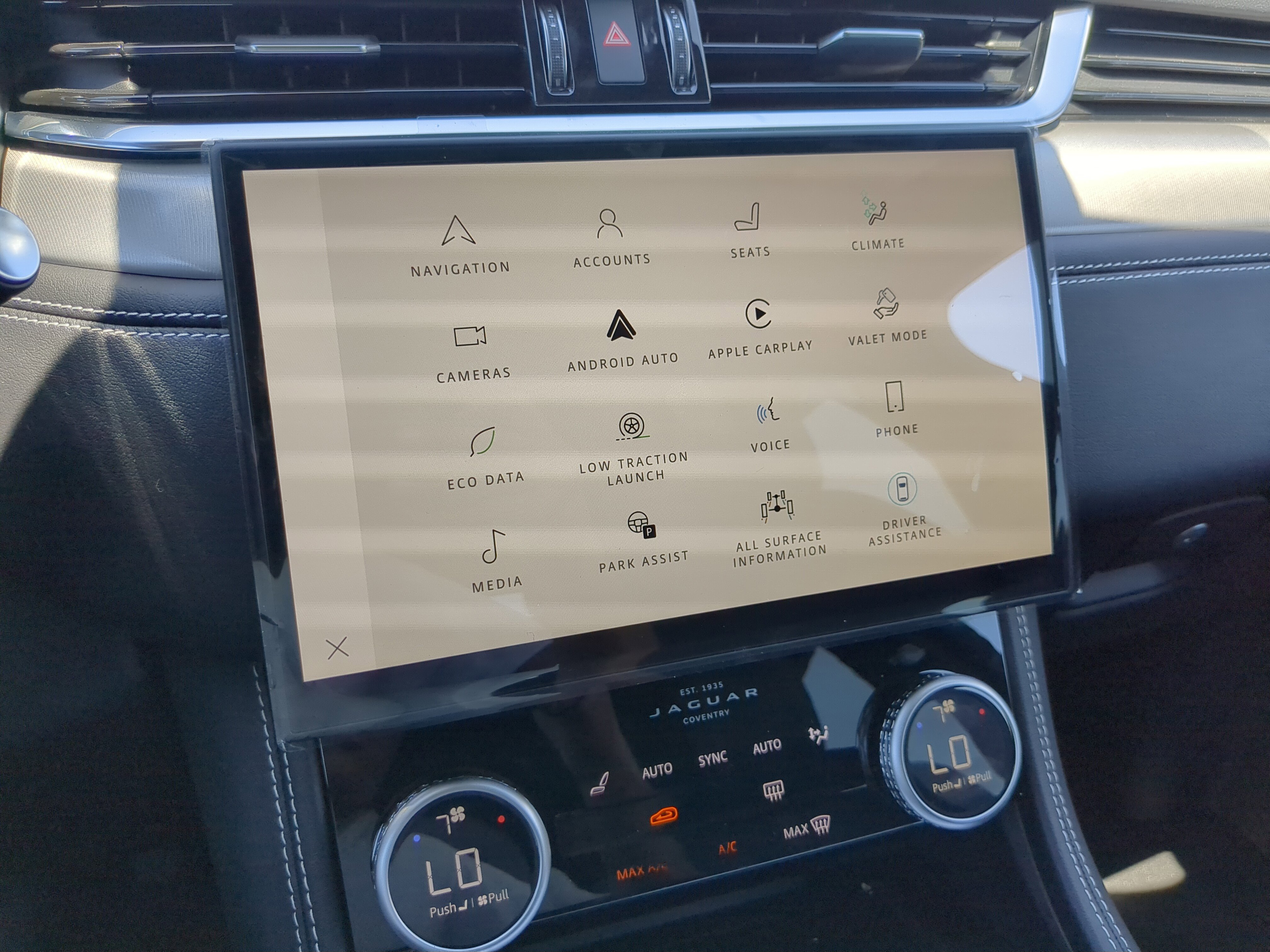 New 2026 Jaguar F-PACE R-Dynamic S image 21