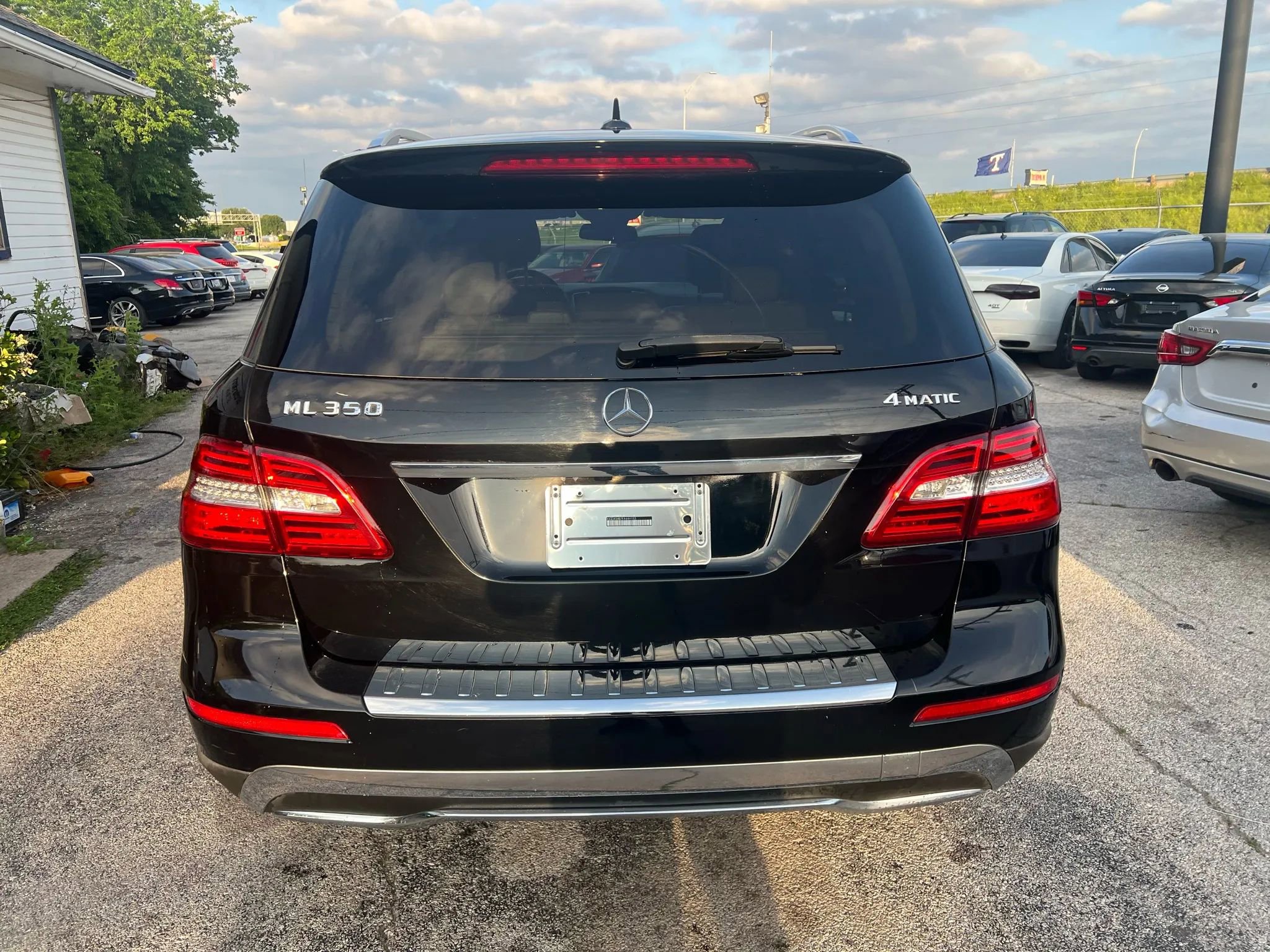 Used 2015 Mercedes-Benz ML 350 4MATIC w/ Premium 1 Package image 11