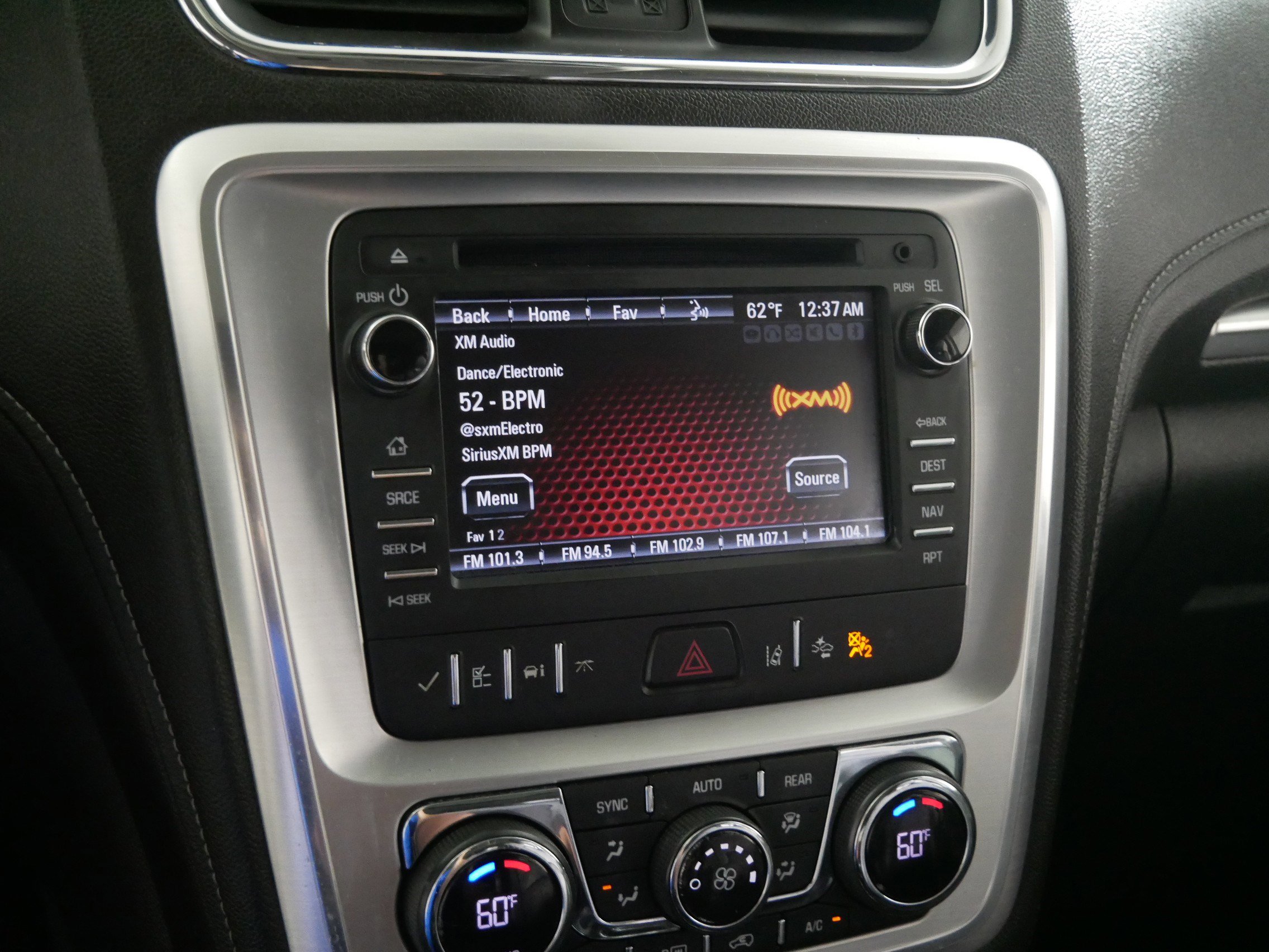 Used 2015 GMC Acadia SLT AWD/4WD image 22