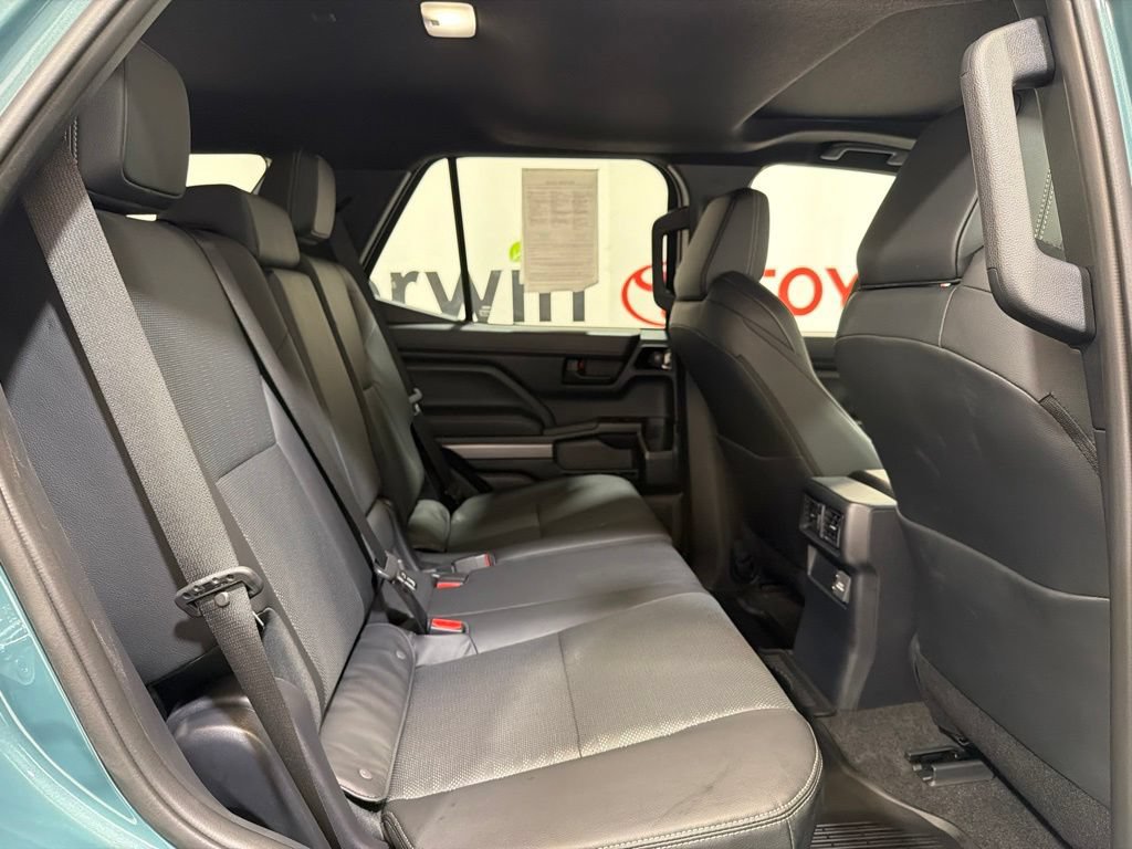 Used 2026 Toyota 4Runner TRD Off-Road Premium AWD/4WD image 13