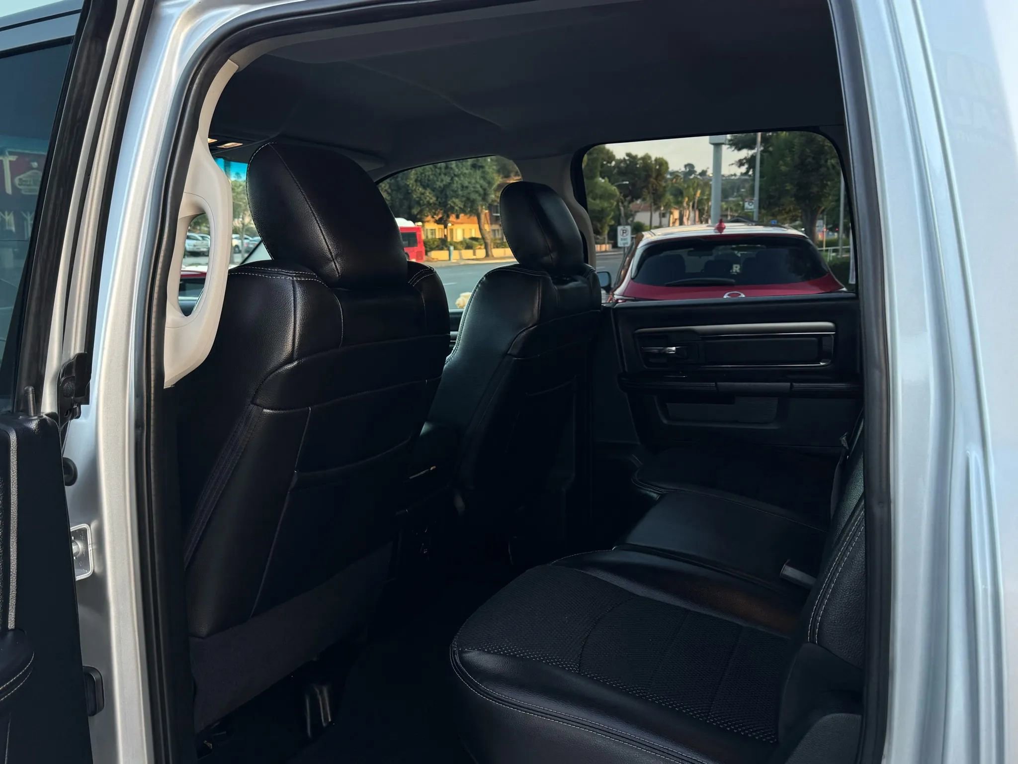 Used 2016 RAM 1500 Sport RWD image 17