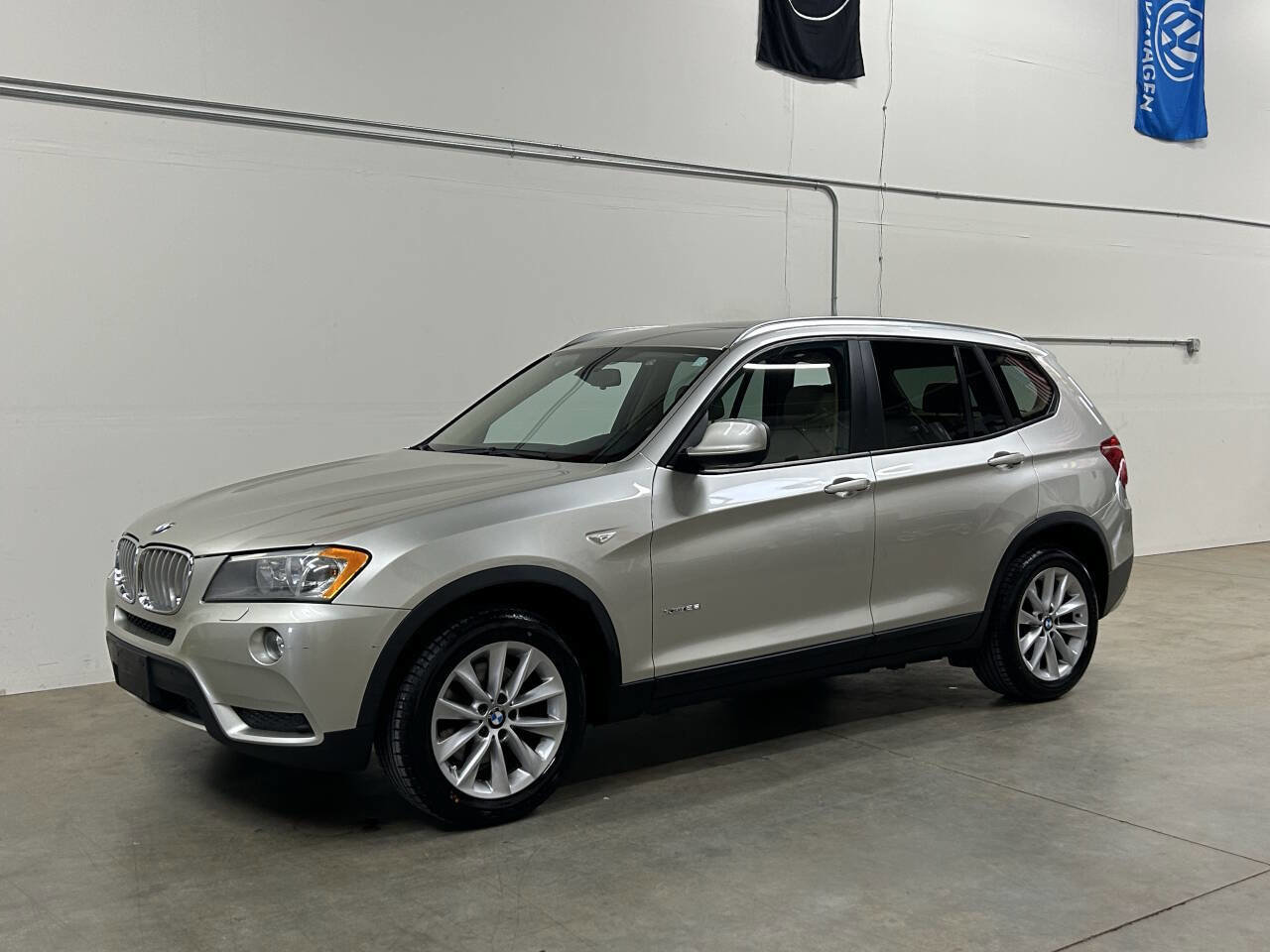 Used 2014 BMW X3 xDrive28i AWD/4WD image 6
