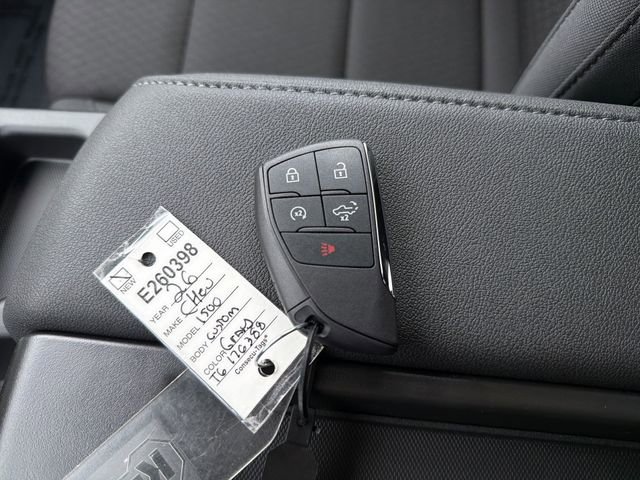 New 2026 Chevrolet Silverado 1500 Custom Trail Boss w/ LPO, Dark Essentials Package image 32