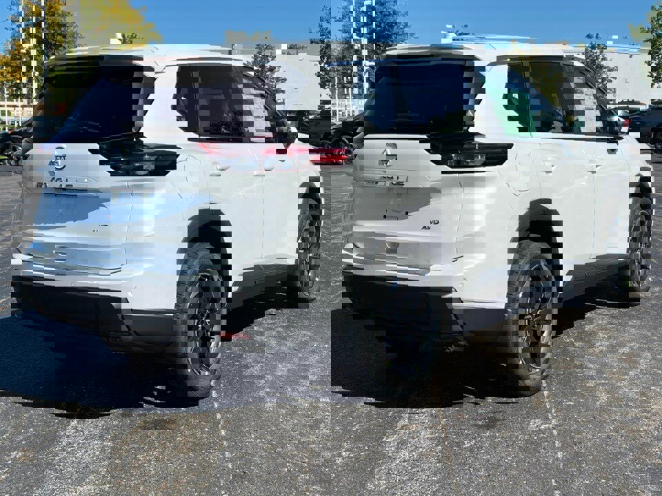 New 2026 Nissan Rogue SV image 7