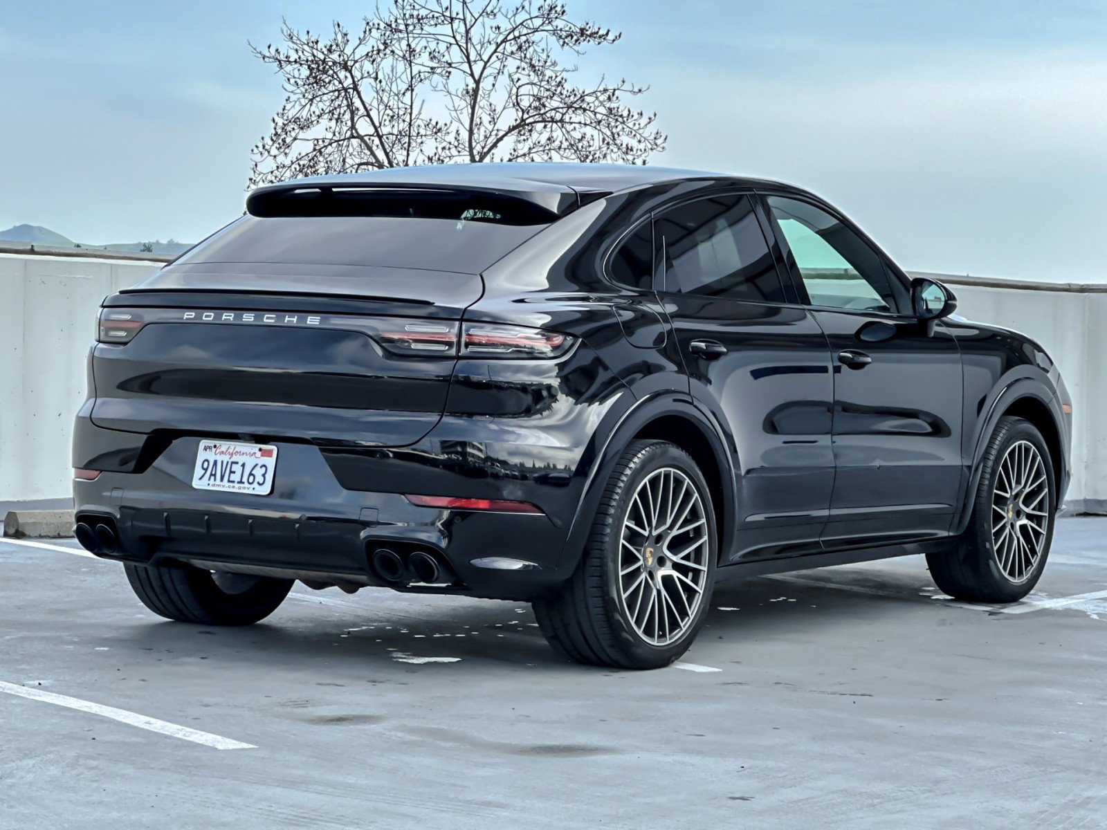 Used 2022 Porsche Cayenne Coupe image 8