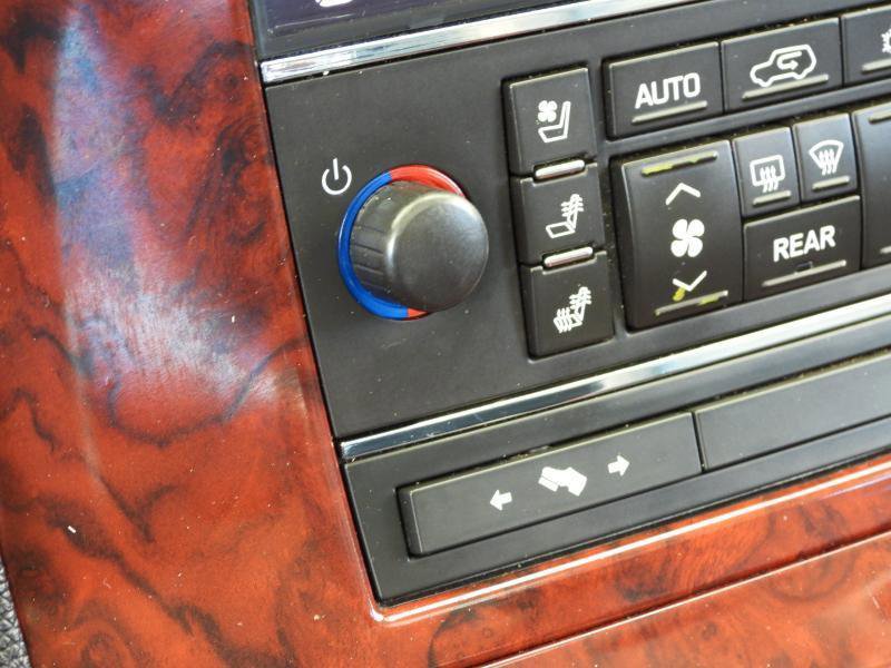 Used 2013 Cadillac Escalade Luxury image 70