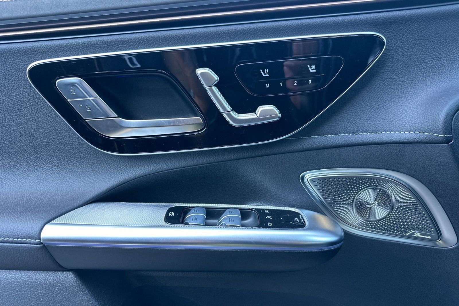 New 2025 Mercedes-Benz EQE 350+ 4MATIC SUV image 8