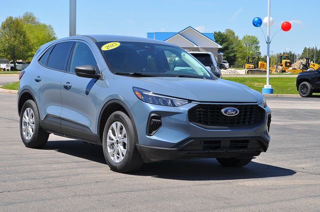 Used 2023 Ford Escape Active AWD/4WD image 1