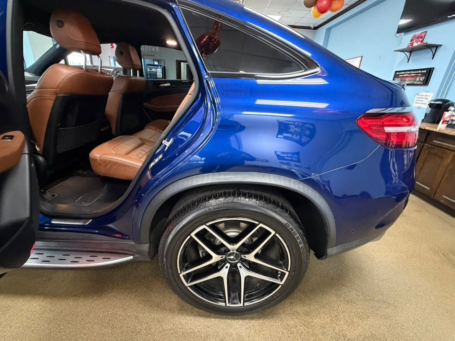 Used 2017 Mercedes-Benz GLE 43 AMG 4MATIC Coupe w/ Parking Assist Package image 35