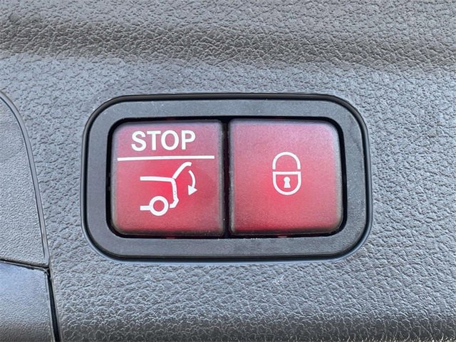 Used 2024 Mercedes-Benz GLE 350 4MATIC image 9