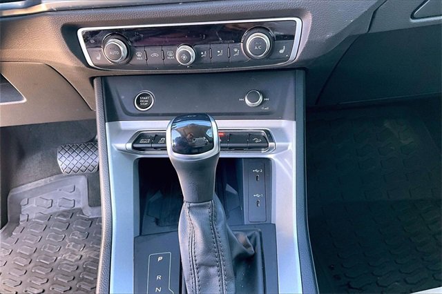 Used 2024 Audi Q3 2.0T Premium Plus w/ Premium Plus Package image 26