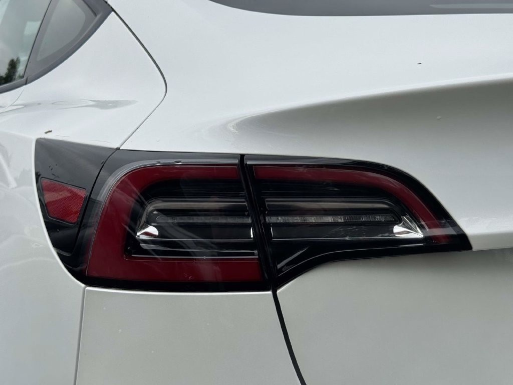 Used 2021 Tesla Model 3 Standard Range Plus RWD image 10