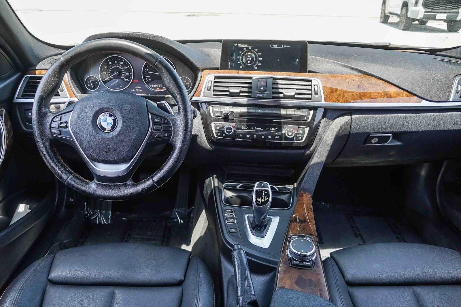 Used 2016 BMW 328i Sedan RWD image 13