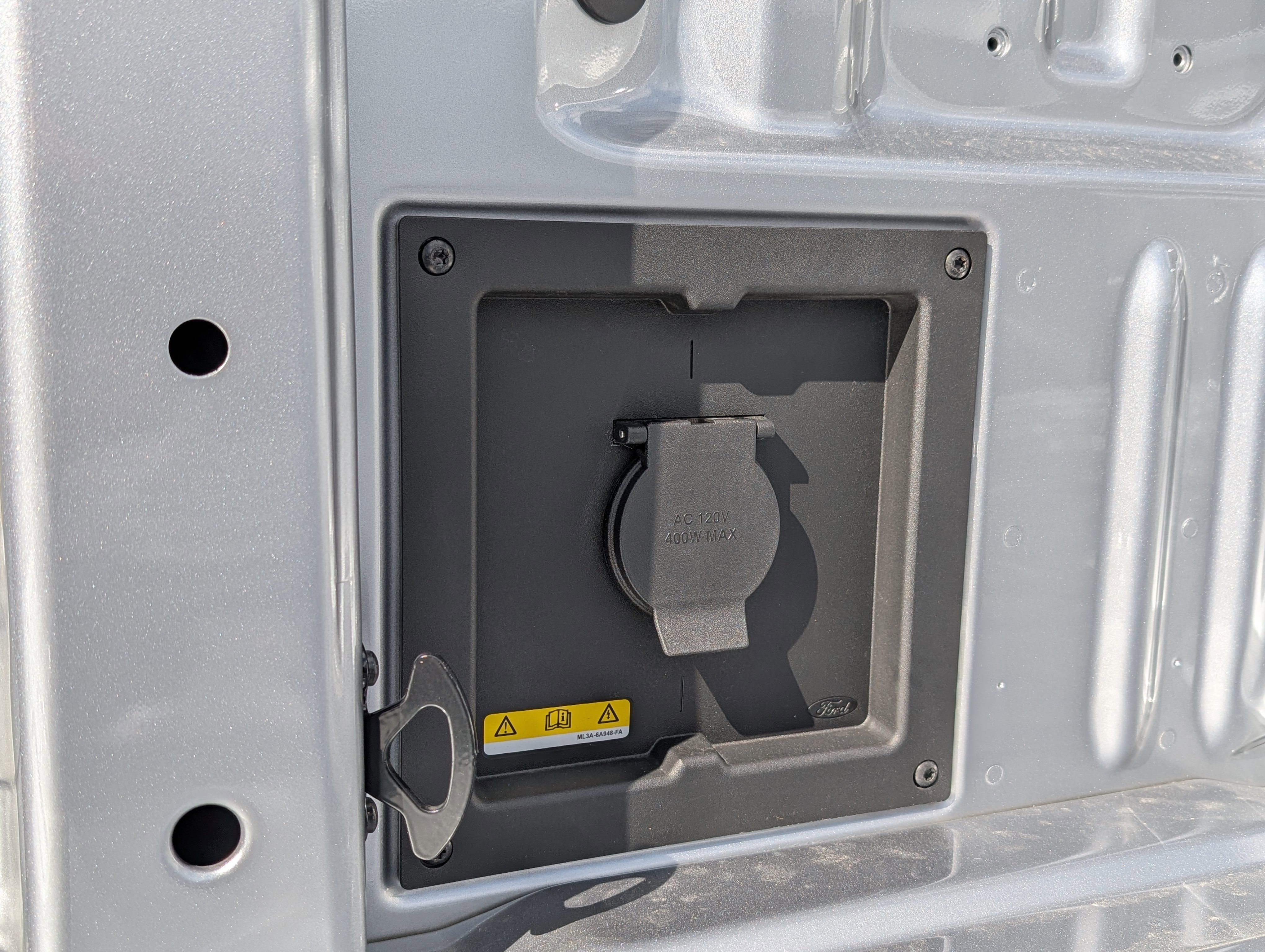 New 2025 Ford F150 XLT w/ Equipment Group 302A MID image 9