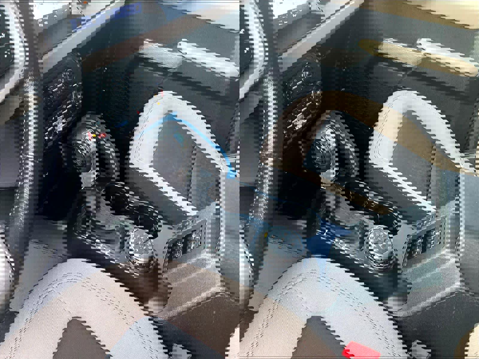 Used 2023 Ford Bronco Wildtrak image 20