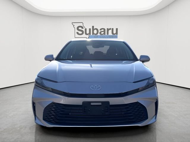 Used 2025 Toyota Camry LE image 2