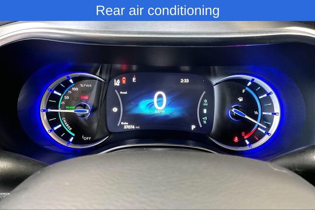 Used 2024 Chrysler Pacifica Premium FWD image 15