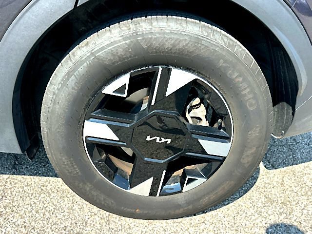 Used 2026 Kia Sportage LX FWD image 31